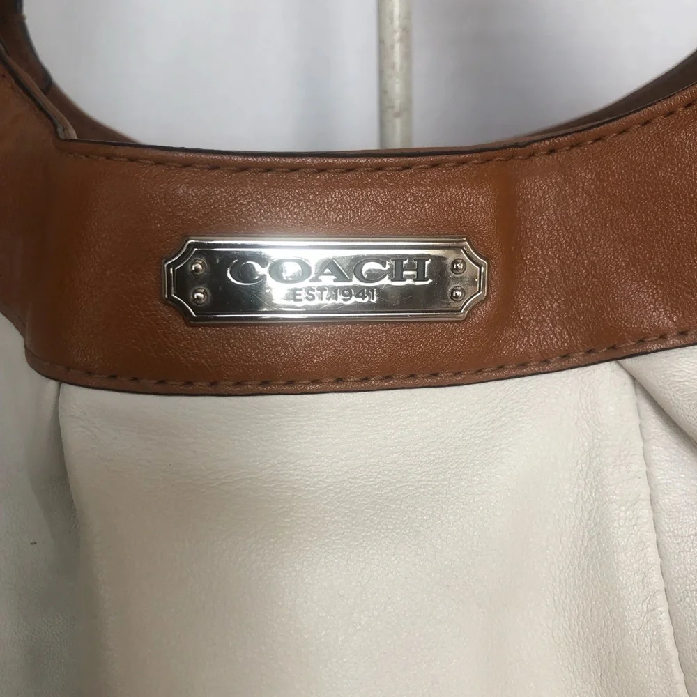 Coach F19453 White Leather Hobo Bag